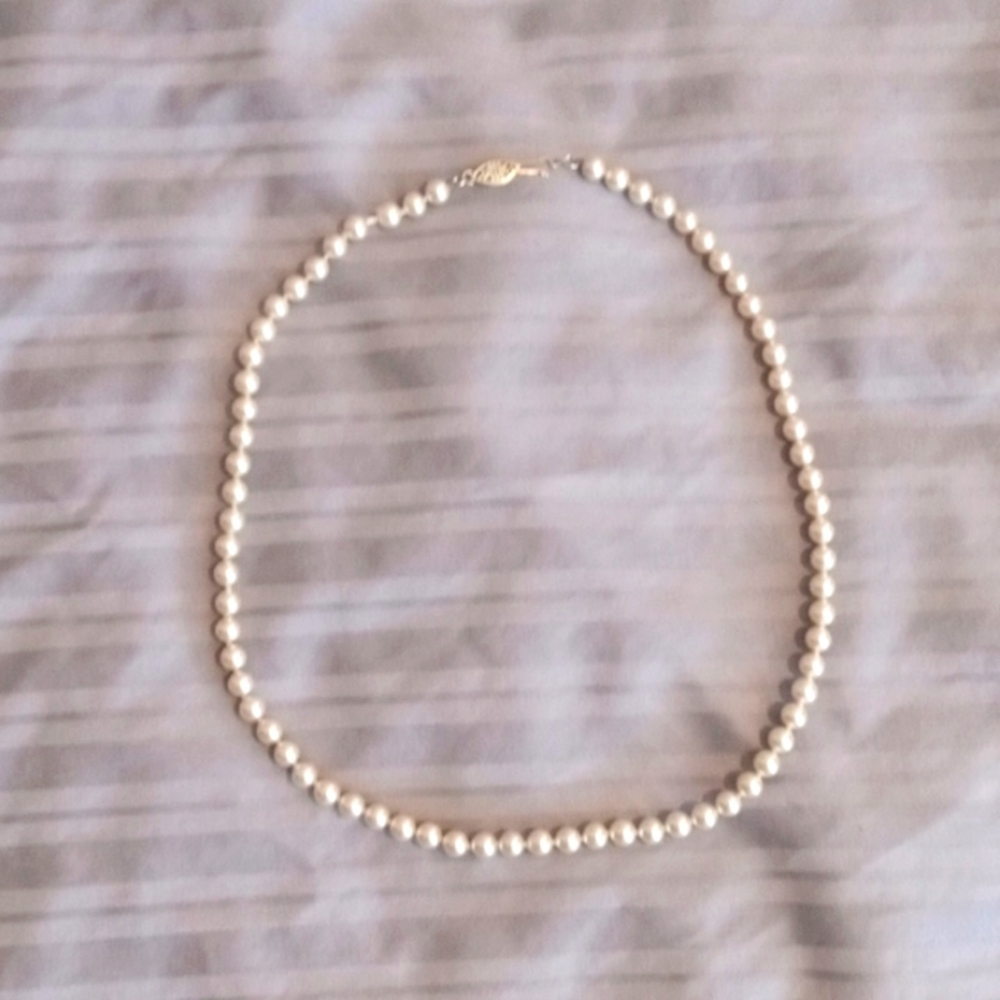 Pearl necklace